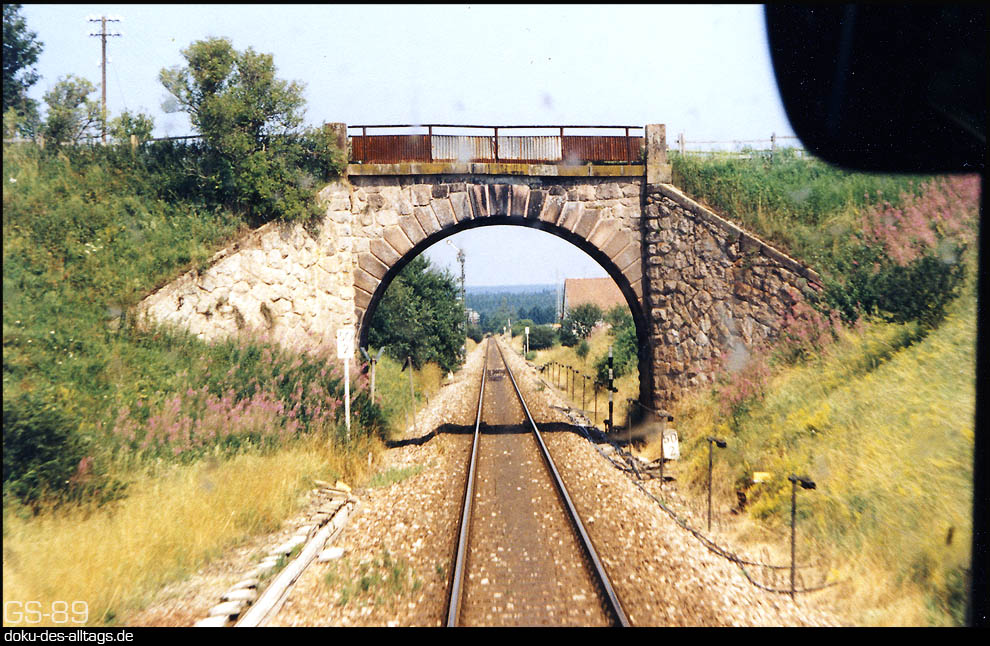 Strecken und Bahnhöfe